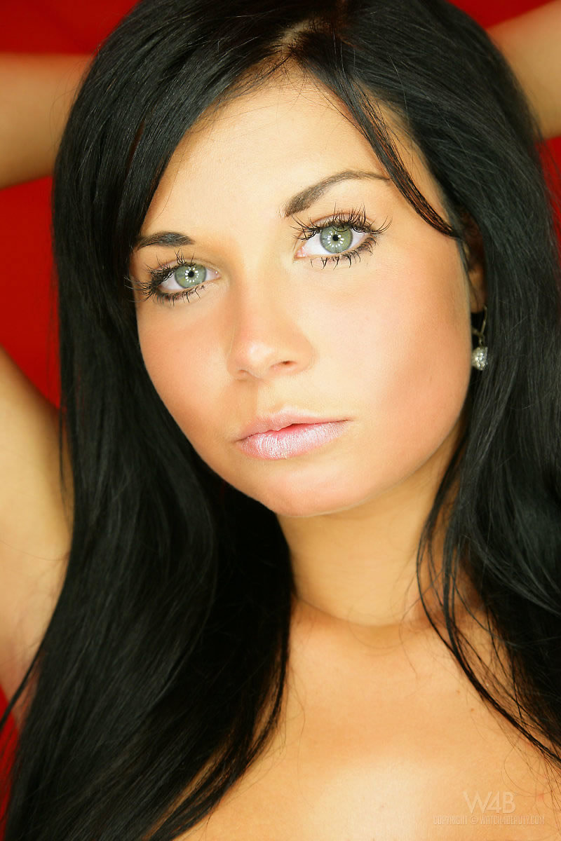Есения, 23